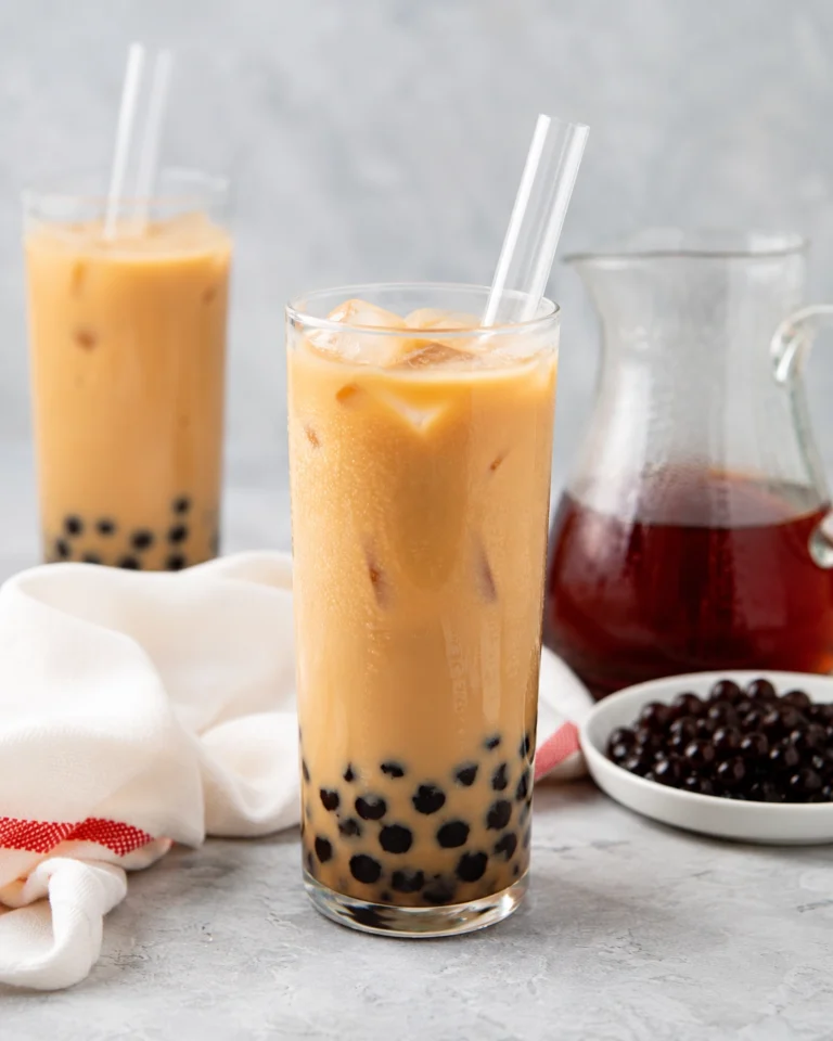 boba tea casero con leche, hielo y perlas de tapioca